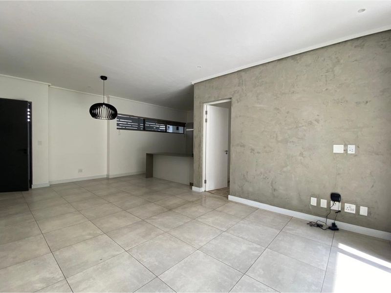 Luxurious 2 Bed Oasis in Heart of Bryanston - Photo 10