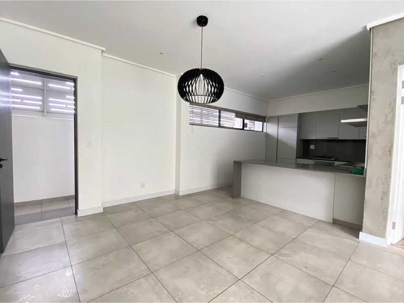 Luxurious 2 Bed Oasis in Heart of Bryanston - Photo 9