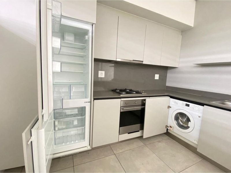 Luxurious 2 Bed Oasis in Heart of Bryanston - Photo 7