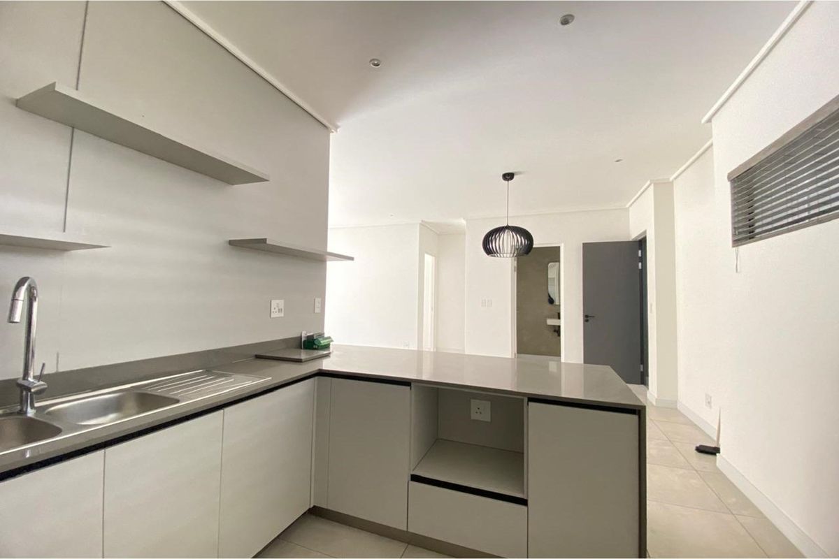 Luxurious 2 Bed Oasis in Heart of Bryanston - Photo 5