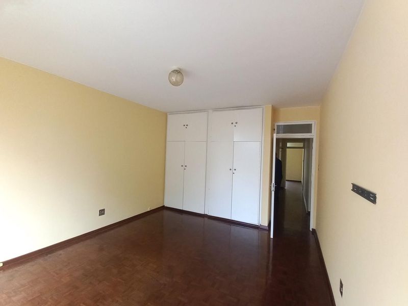 Price Reduced! Fully tenanted block of flats in Gresswold asking R13000000. Offers from R12000000 - Photo 10