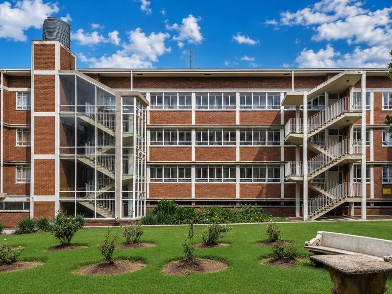 Price Reduced! Fully tenanted block of flats in Gresswold asking R13000000. Offers from R12000000 - Photo 2