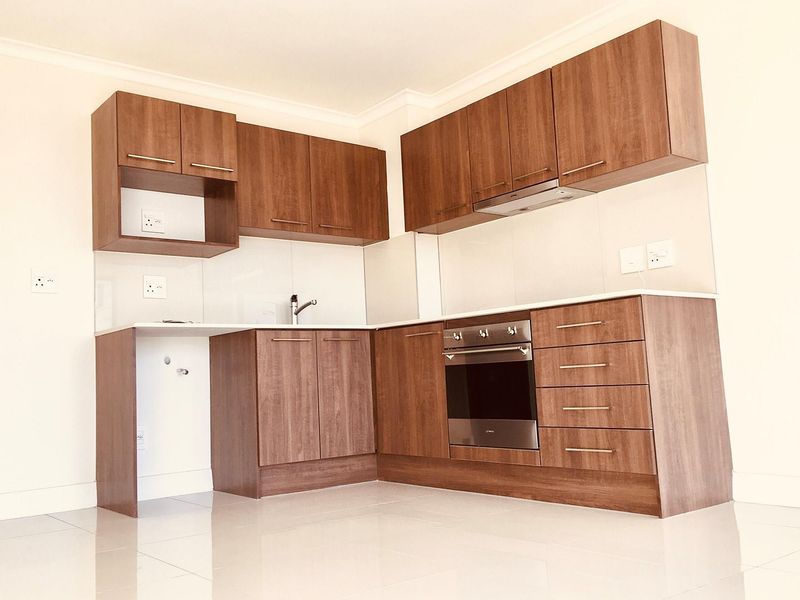 Two Bedroom Apartment Unfurnished available For Sale at Zonnebloem - Photo 4