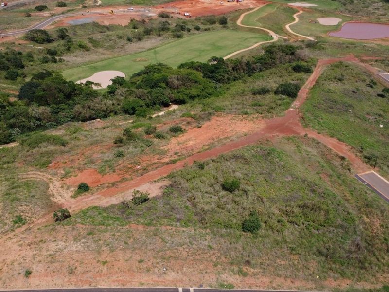 Lush Greenery and Fairway Views in Zimbali Lakes - Photo 9