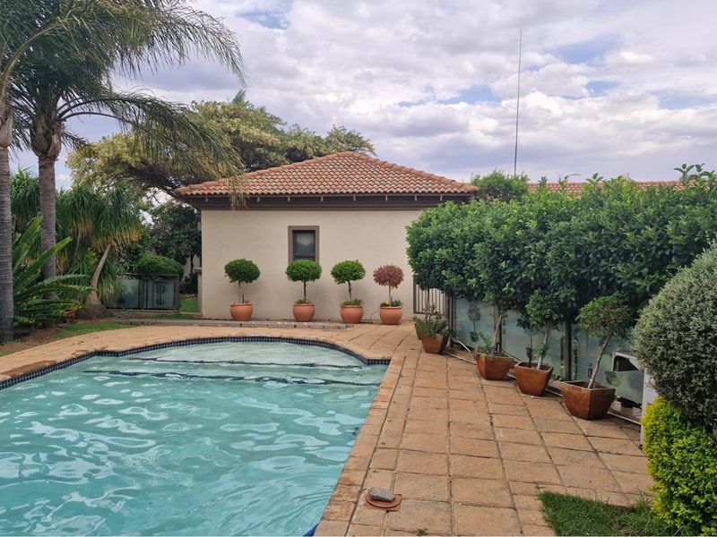 "Spacious Family Home in Doringkruin for Sale" - Photo 6