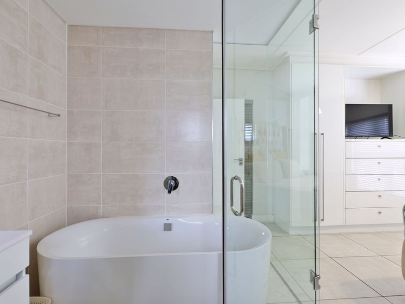 Modern 3 Bedroom Apartment at Prestigious Polofields Lifestyle Estate - Photo 9