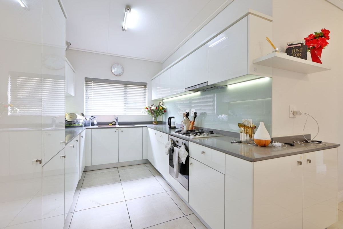 Modern 3 Bedroom Apartment at Prestigious Polofields Lifestyle Estate - Photo 4