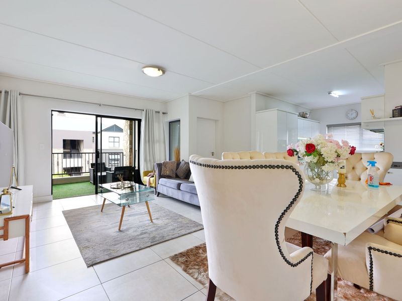 Modern 3 Bedroom Apartment at Prestigious Polofields Lifestyle Estate - Photo 2