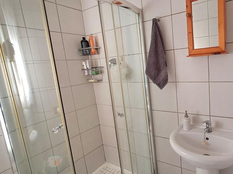 Spacious townhouse in quiet residential area - Photo 10