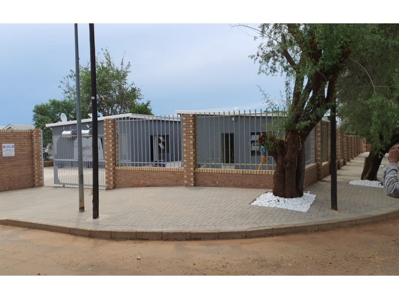 Affordable Student  Accommodation near High School, Gym and University. - Photo 5