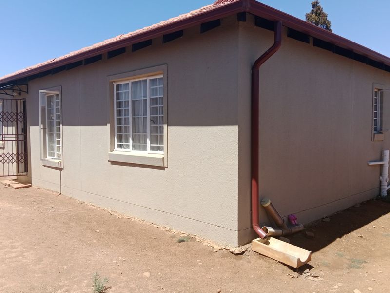 Nice and affordable house for rental in Nellmapius, available from June - Photo 10