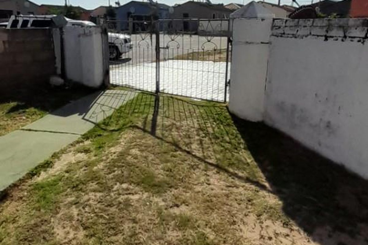 House For Sale in Motherwell, Port Elizabeth - Photo 4