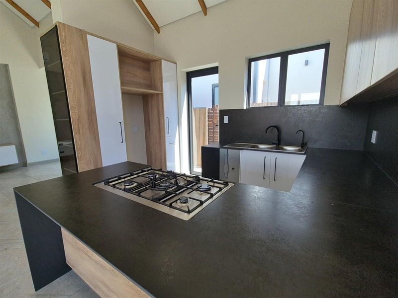 Modern 3-Bedroom Solar House For Sale in Helderzicht Eco Estate, Potchefstroom, North West - Photo 10