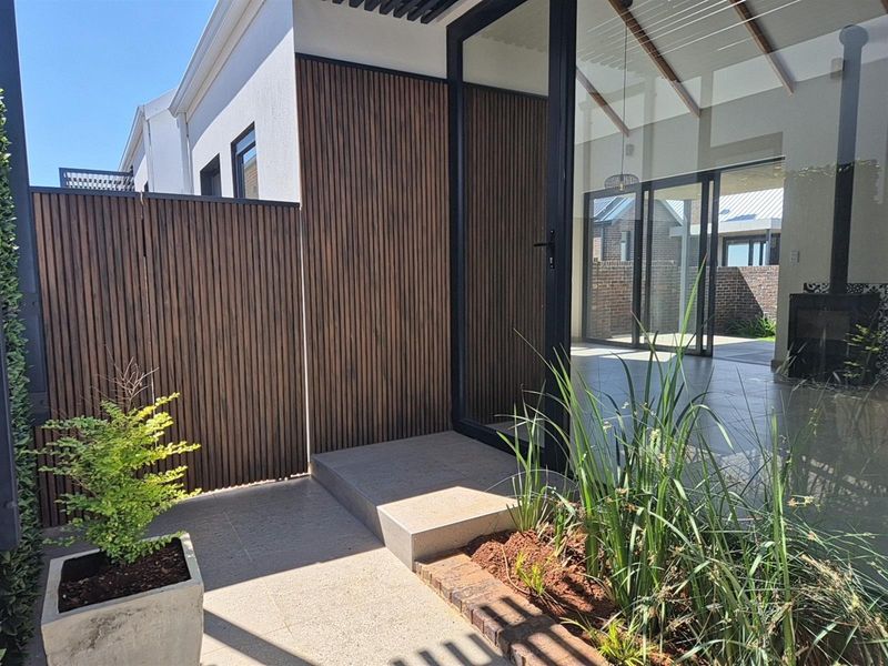 Modern 3-Bedroom Solar House For Sale in Helderzicht Eco Estate, Potchefstroom, North West - Photo 4