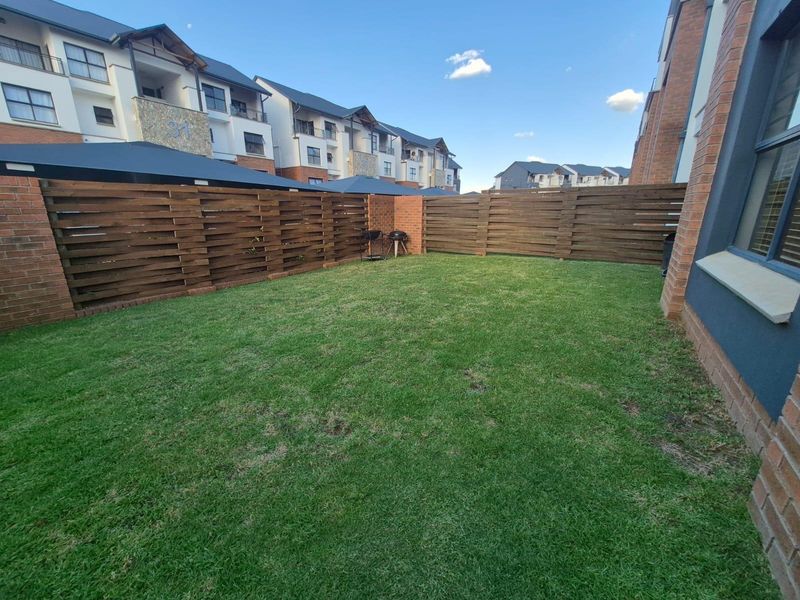 spacious unit is available to rent in The Blyde Estate - Photo 10
