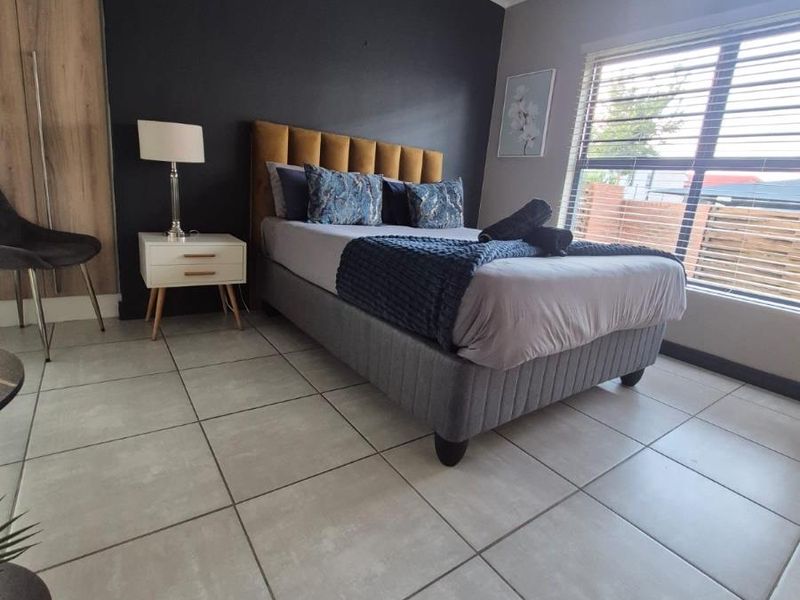 spacious unit is available to rent in The Blyde Estate - Photo 2