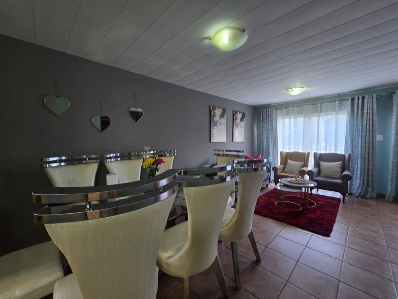 Looking for modern, low-maintenance living in the perfect location? This is it! - Photo 8