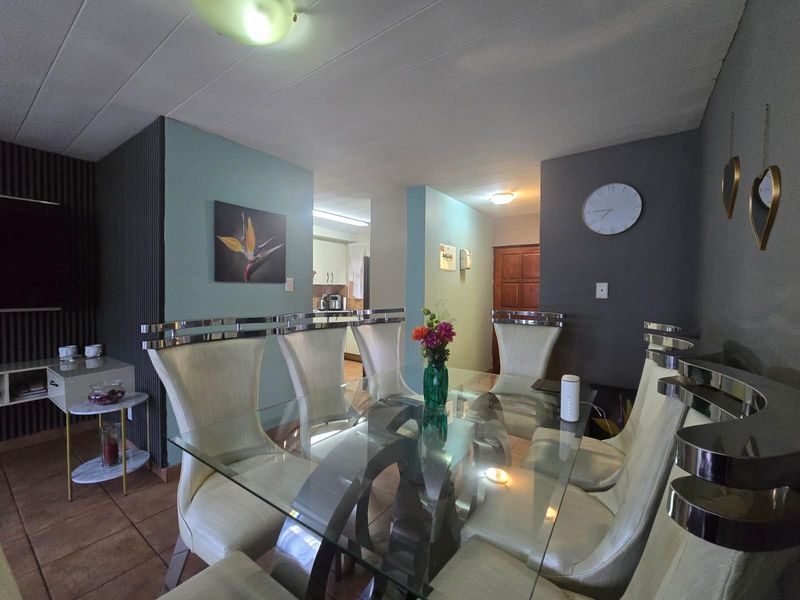 Looking for modern, low-maintenance living in the perfect location? This is it! - Photo 6