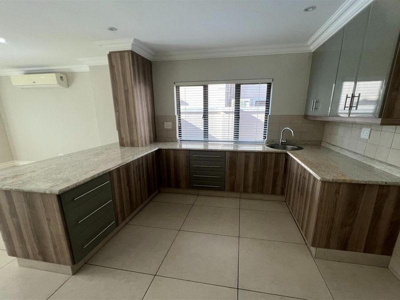 Immaculate Home in Umhlali Golf Estate - Photo 6