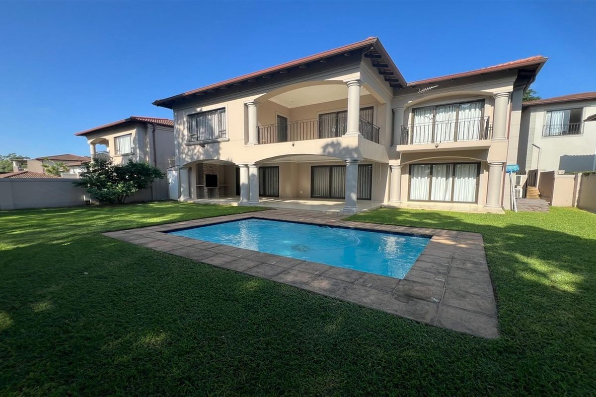 Immaculate Home in Umhlali Golf Estate - Photo 3