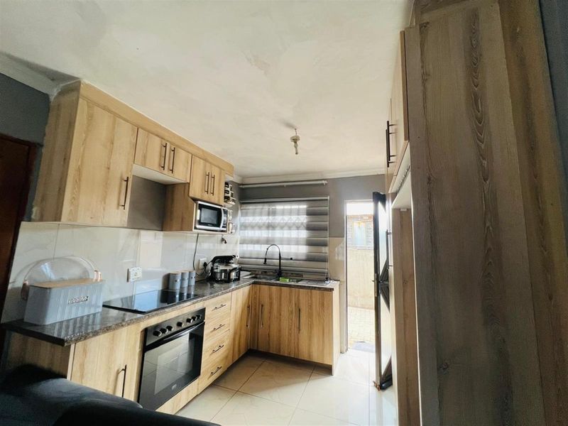House For Sale in CE 7, Vanderbijlpark CE - Photo 4