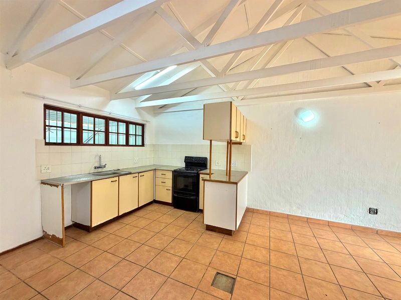 Townhouse For Sale in Port Edward, KwaZulu Natal - Photo 5