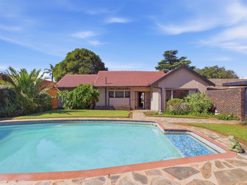 House For Sale in Edleen, Kempton Park - Photo 3
