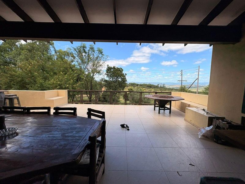 spacious Exclusive Village Home on Wild Fig Country Estate, White River, Mpumalanga - Photo 3