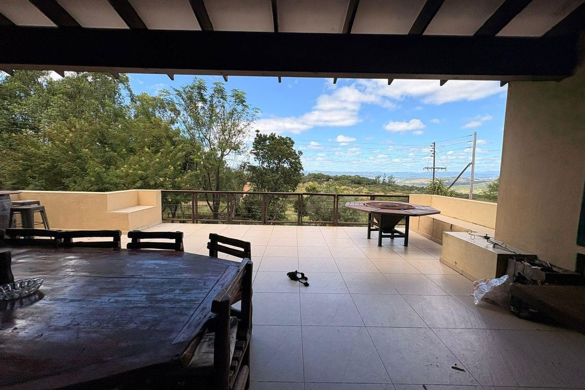 spacious Exclusive Village Home on Wild Fig Country Estate, White River, Mpumalanga - Photo 3