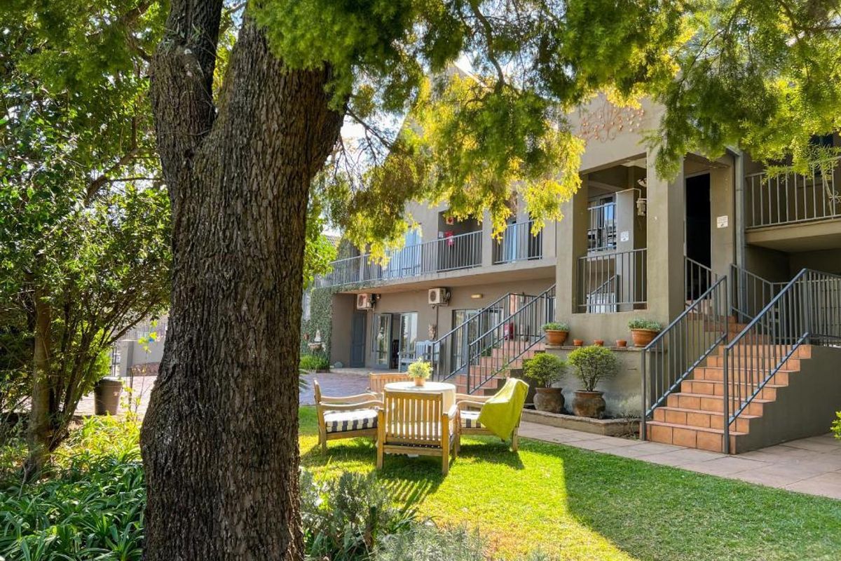 Commercial Property For Sale in Waterkloof Ridge, Pretoria - Photo 2