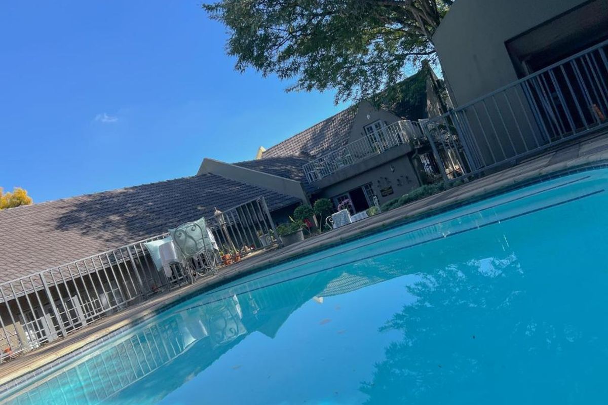 Commercial Property For Sale in Waterkloof Ridge, Pretoria - Photo 3