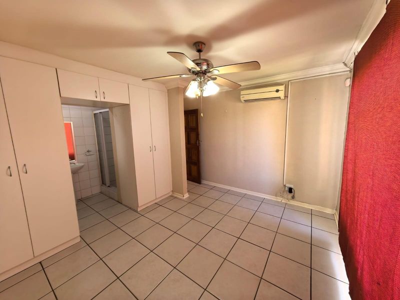 Easy Living, Big Comfort: Your Perfect Start or Serene Downscale in South Ridge, Kimberley - Photo 10