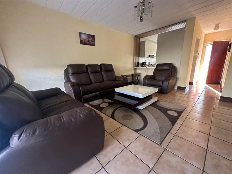 Modern 2-Bedroom Apartment in Secure Florida Cabanas - Excellent Investment Opportunity - Photo 4