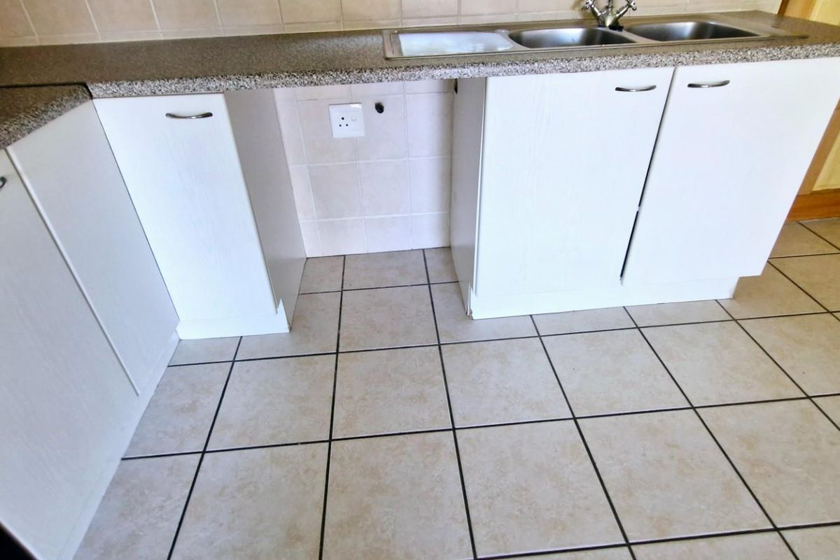 Move-In Ready Duplex with Spacious Garden - Ideal for First-Time Buyers - Photo 5