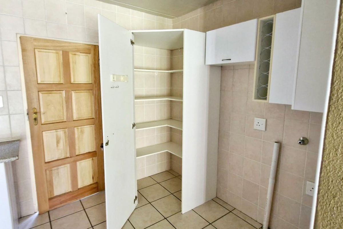 Move-In Ready Duplex with Spacious Garden - Ideal for First-Time Buyers - Photo 4