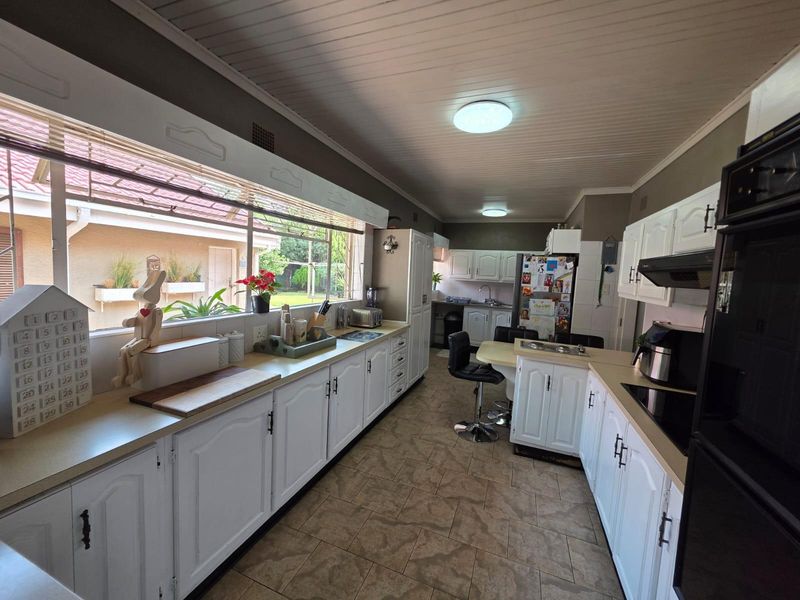 House For Sale in Vanderbijlpark SE 1, Vanderbijlpark SE, Vanderbijlpark - Photo 4