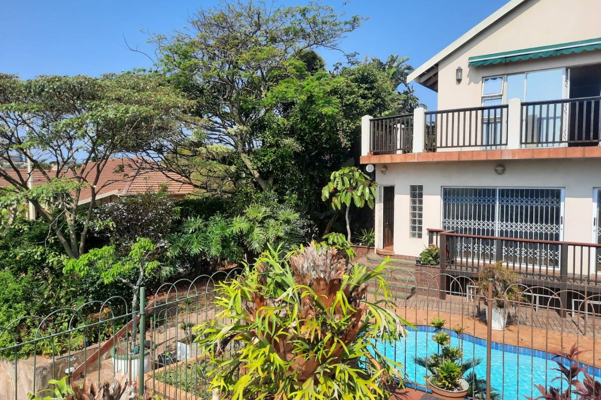 Mansion For Sale in Bluff, Durban, KwaZulu Natal - Photo 2