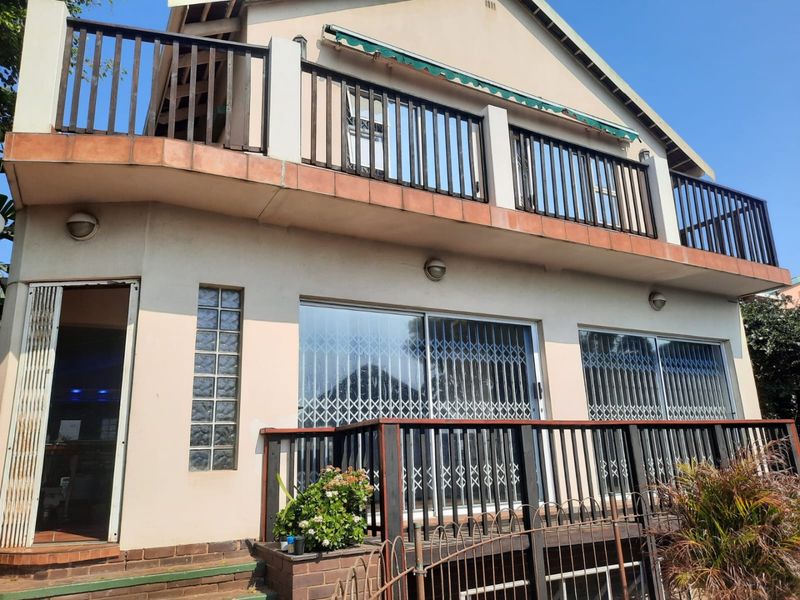 Mansion For Sale in Bluff, Durban, KwaZulu Natal - Photo 4
