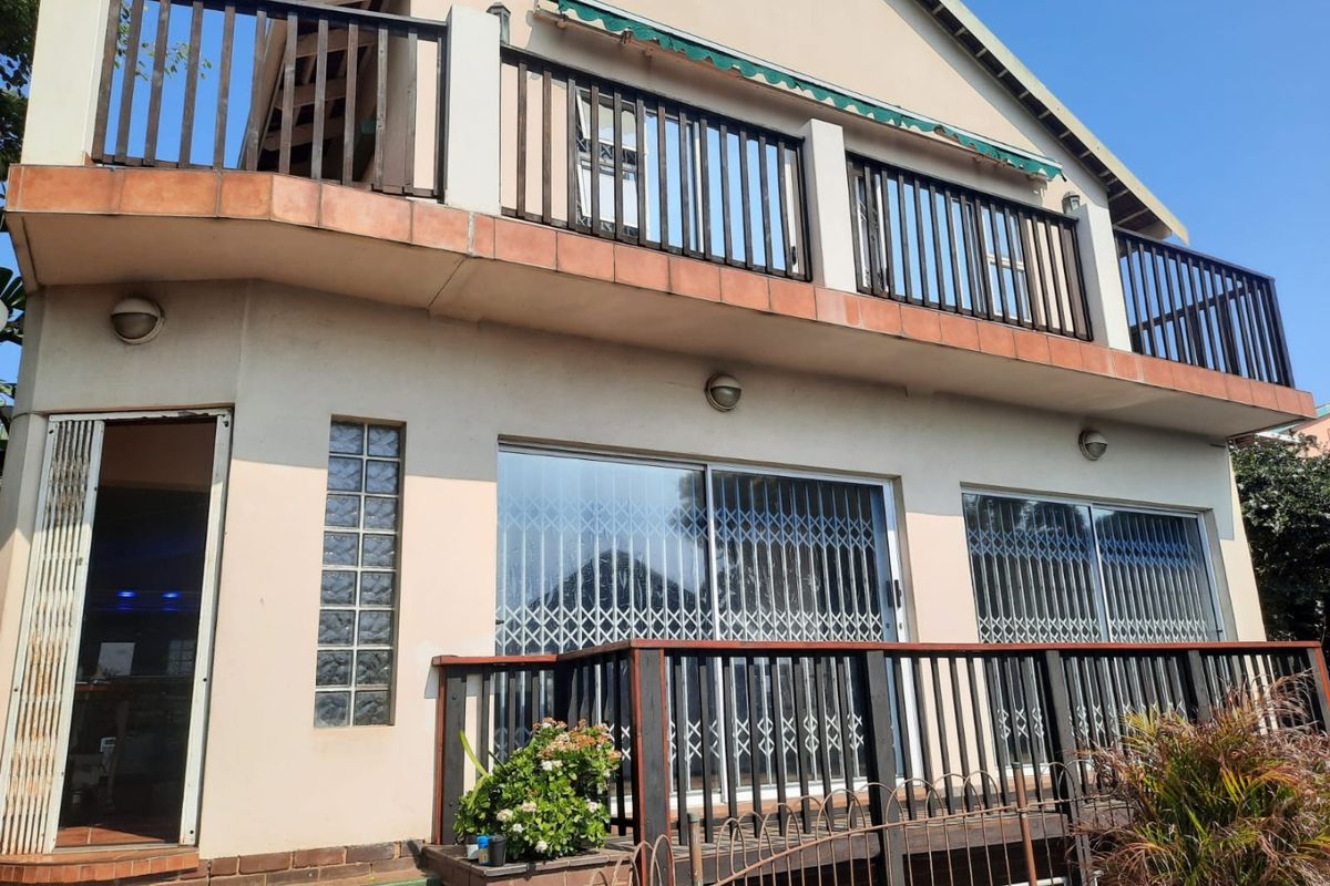 Mansion For Sale in Bluff, Durban, KwaZulu Natal - Photo 4