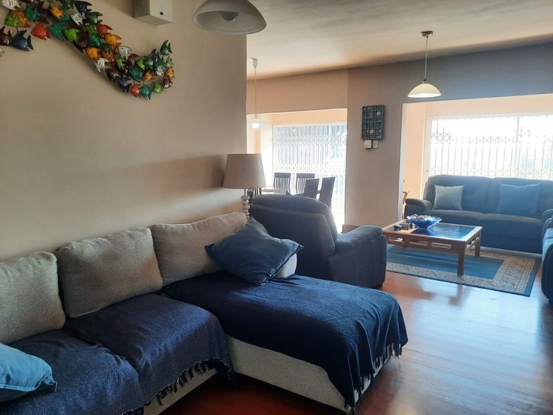 Mansion For Sale in Bluff, Durban, KwaZulu Natal - Photo 10