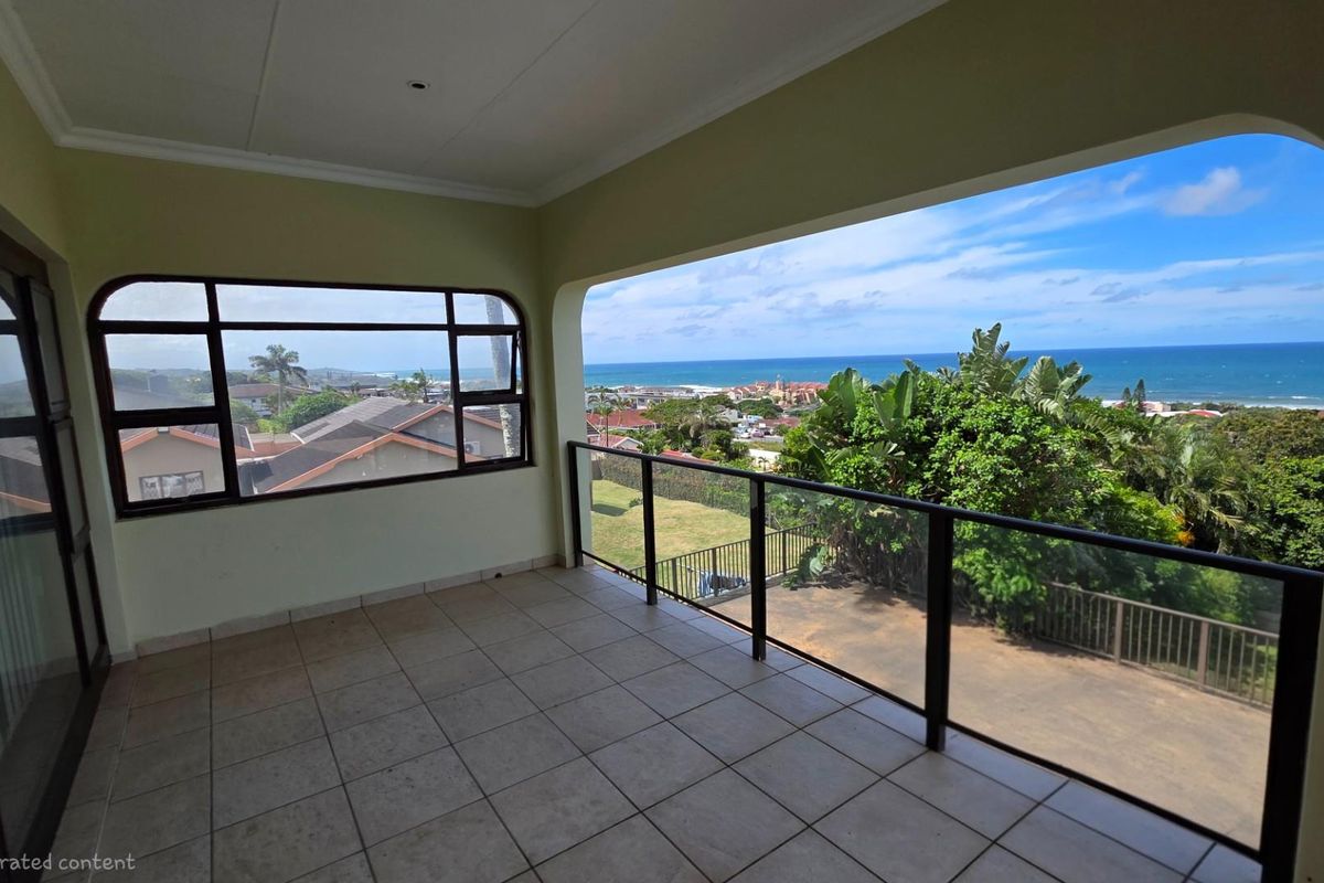 Beautiful 4 bedroom home with spectacular seaviews in Shelly Beach - Photo 4