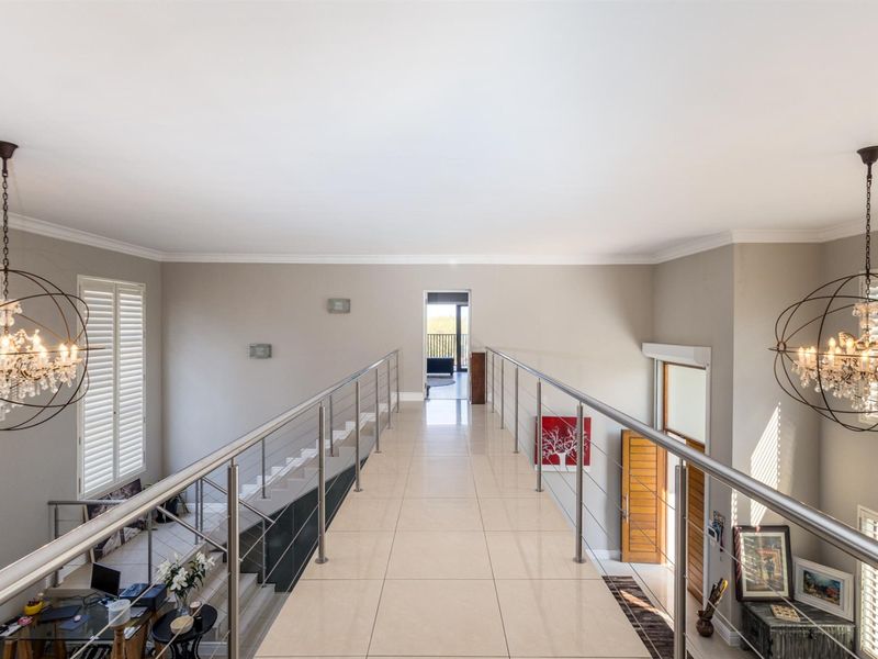 Elegant Contemporary Family home in popular Eversdal Heights Estate - Photo 7