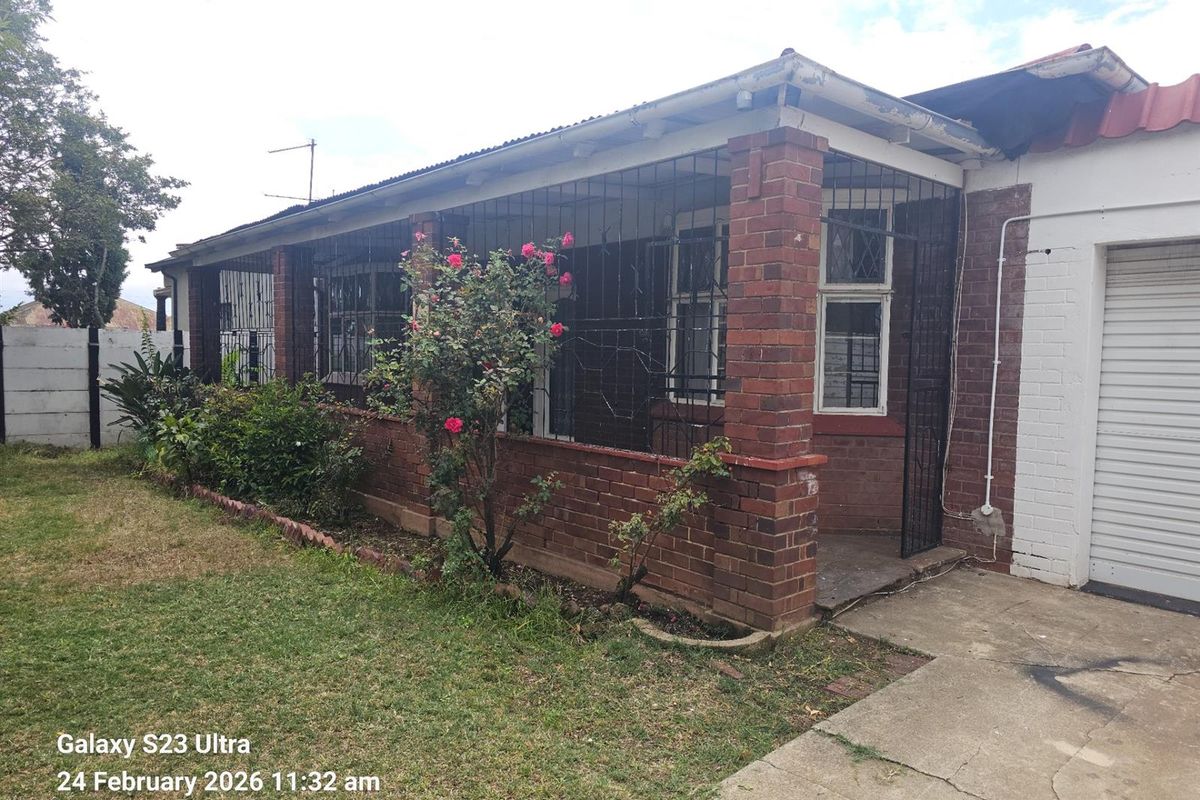 House For Sale in Townsview, Johannesburg - Photo 4