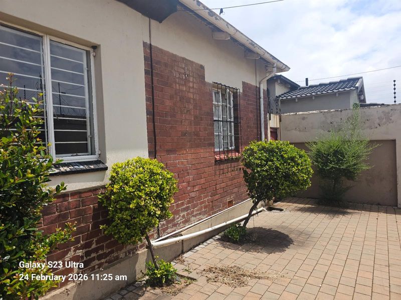 House For Sale in Townsview, Johannesburg - Photo 9