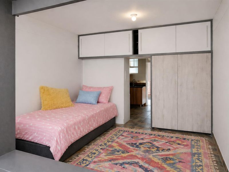 A package of 10 Student quality investment 1bed units - Photo 8