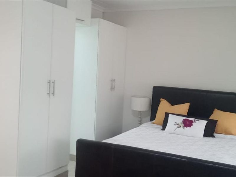 Modern 3-Bedroom Townhouse in Secure, Well-Maintained Complex - Bergbron - Photo 10