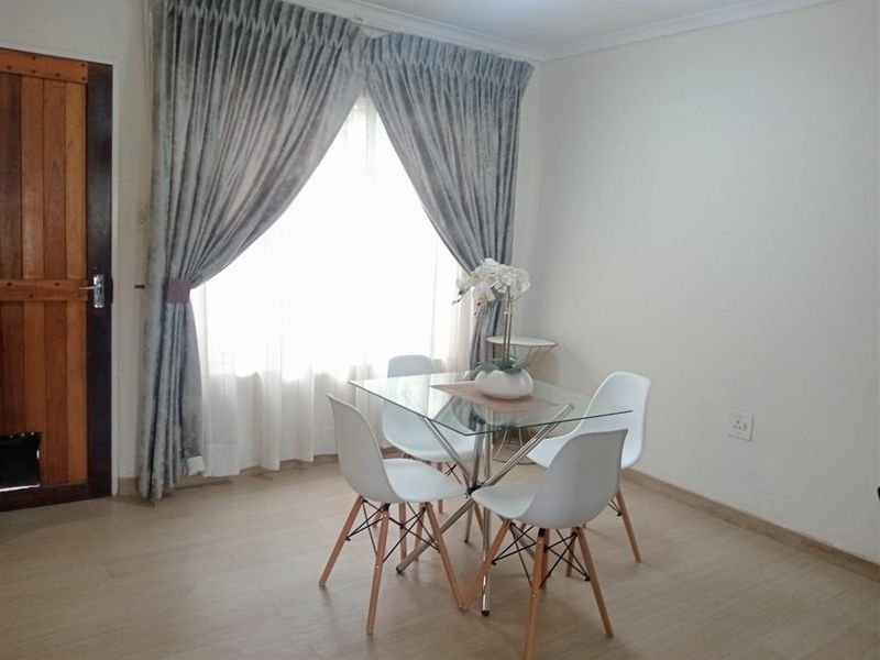 Modern 3-Bedroom Townhouse in Secure, Well-Maintained Complex - Bergbron - Photo 6