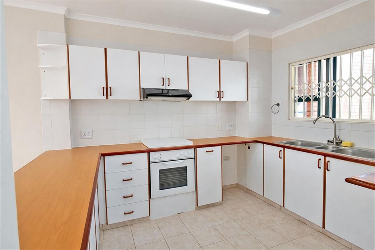 Available Immediately! 3Bed Apartment To Rent in Umdloti Beach - Photo 5
