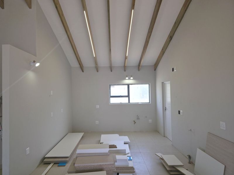 Modern 3 Bedroom Home for Sale in Fountains Estate, Jeffreys Bay | Greenbelt Location | Indoor Braai - Photo 10