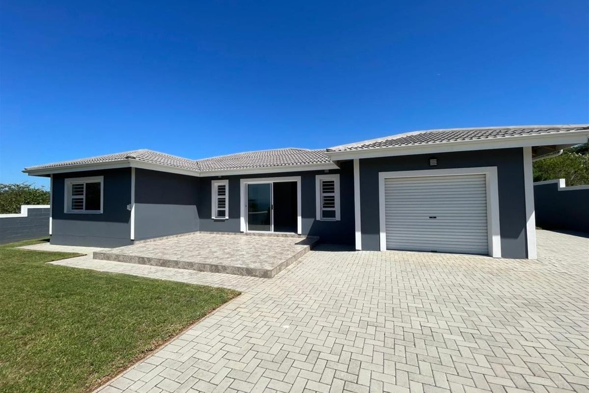 Newly Built 3 Bedroom Home - Coastal Living In Cintsa East - Photo 2